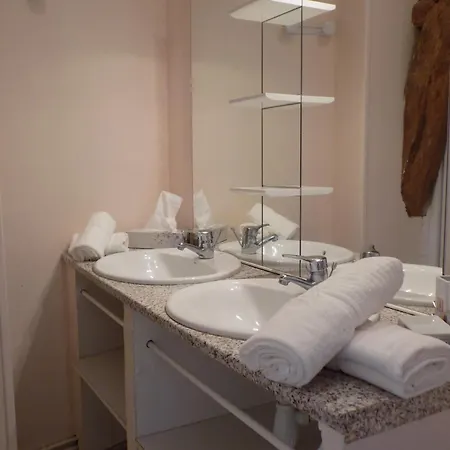 Revy 2 - Centre アパート